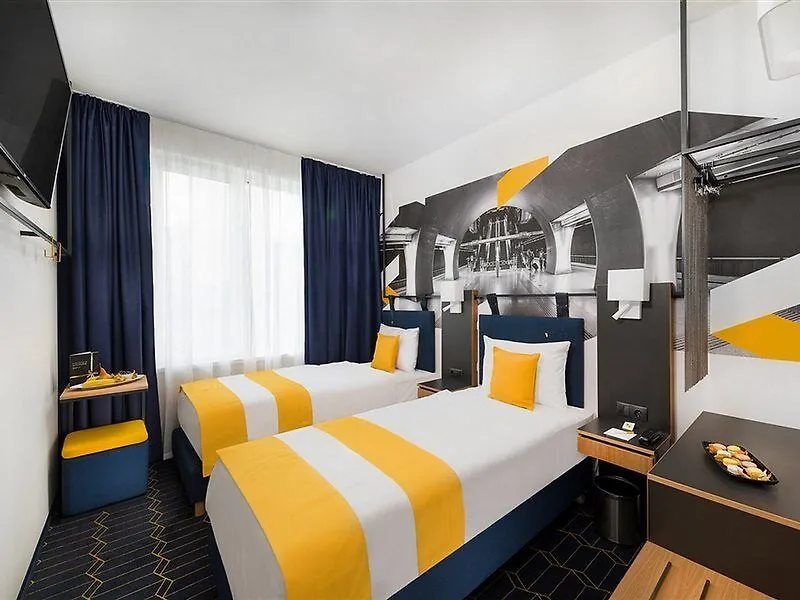 ***  D8 Hotel Budapest Hungary