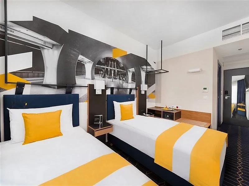 D8 Hotel Budapest 3*,