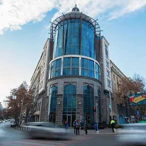 **** Hotell Queen Georgien
