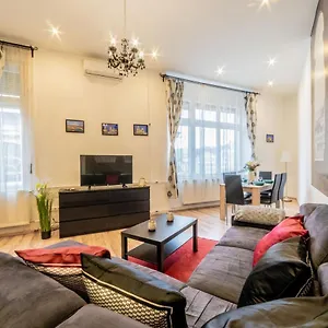 Real Apartments Anker Budapest